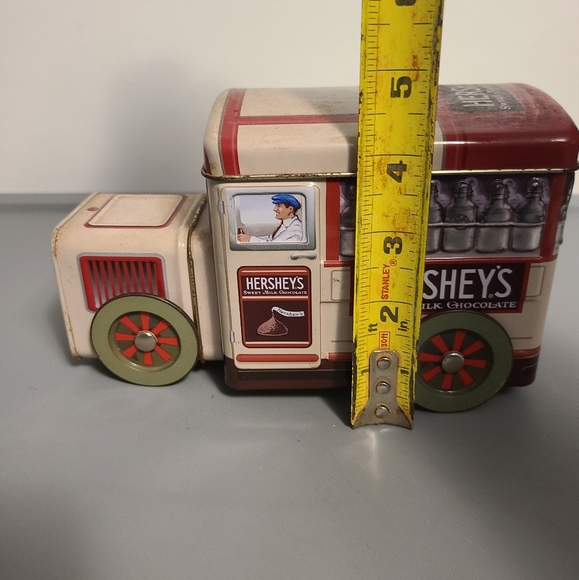 Vintage Hershey's Truck Tin - Picture 13 of 13